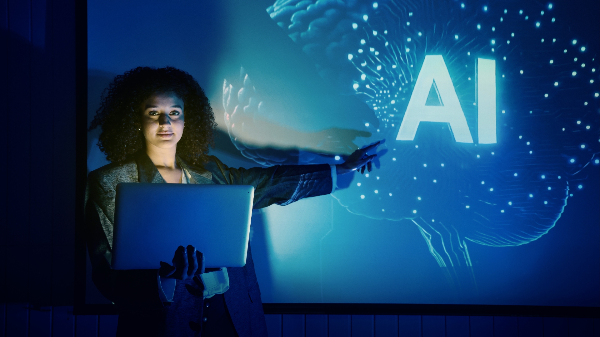 Woman presenting AI on a whiteboard.